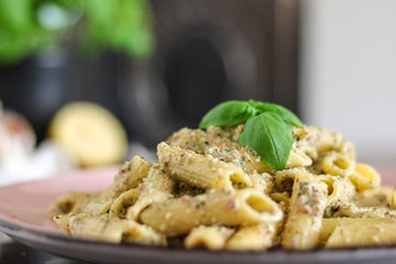 Pesto con albahaca y kéfir casero